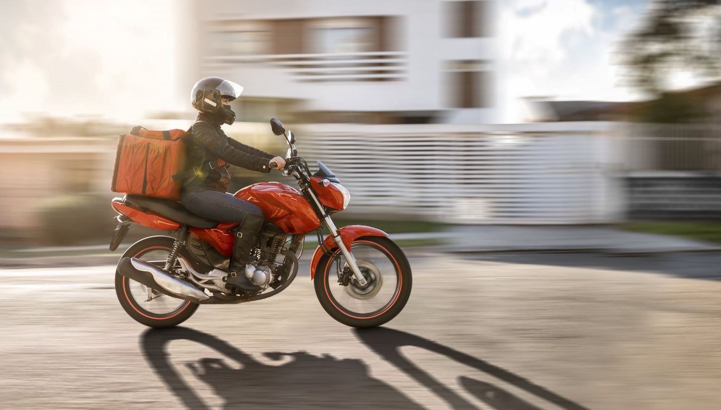 Acil Evrak Teslimatı İçin Motorlu Kurye Hizmeti